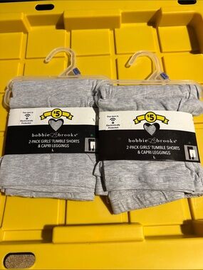 Bobbie Brooks Girls' 2-Pack Tumble Shorts & Capri Leggings - Light Gray